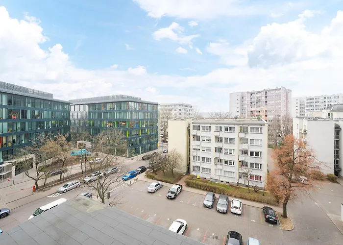 Solec Powisle Homely By Bookinghost