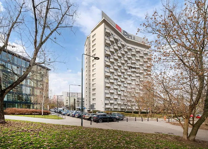 Solec Powisle Homely By Bookinghost